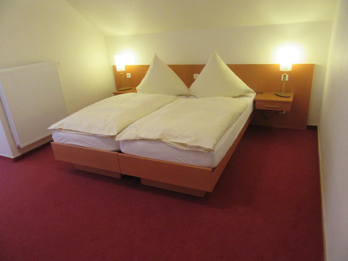 Hotel Rose Georgsmarienhütte Exteriör bild